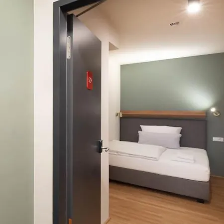 Lejlighedshotel Brera Serviced Frankfurt West 4*