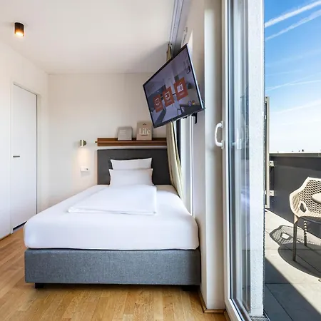 Lägenhetshotell Brera Serviced Frankfurt West 4*