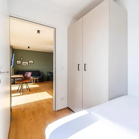 Aparthotel Brera Serviced Frankfurt West 4*