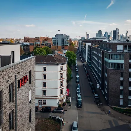 Brera Serviced Frankfurt West Aparthotel 4*